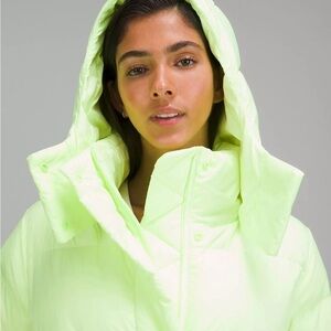 Lululemon Women’s Wunder Puff Jacket SIZE 4 FZAP Green Yellow 600 Down Puffer